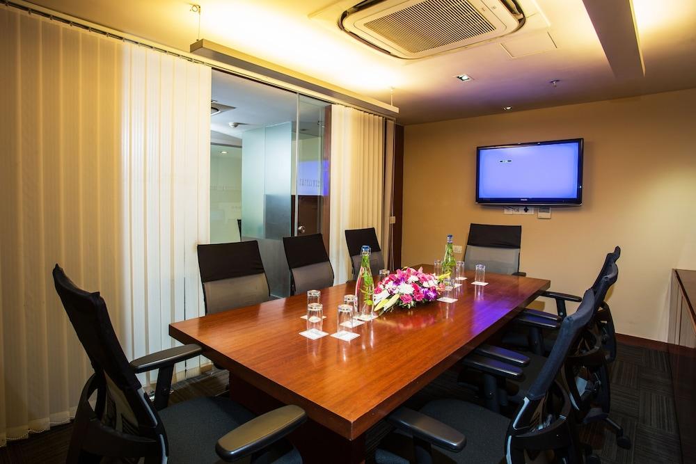 Keys Select By Lemon Tree Hotels, Hosur Road, Bengaluru Экстерьер фото
